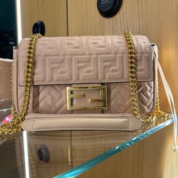 BORSA FENDI Baguette Chain Midi Borsa in nappa CIPRIA NUOVA CON PELLICOLE