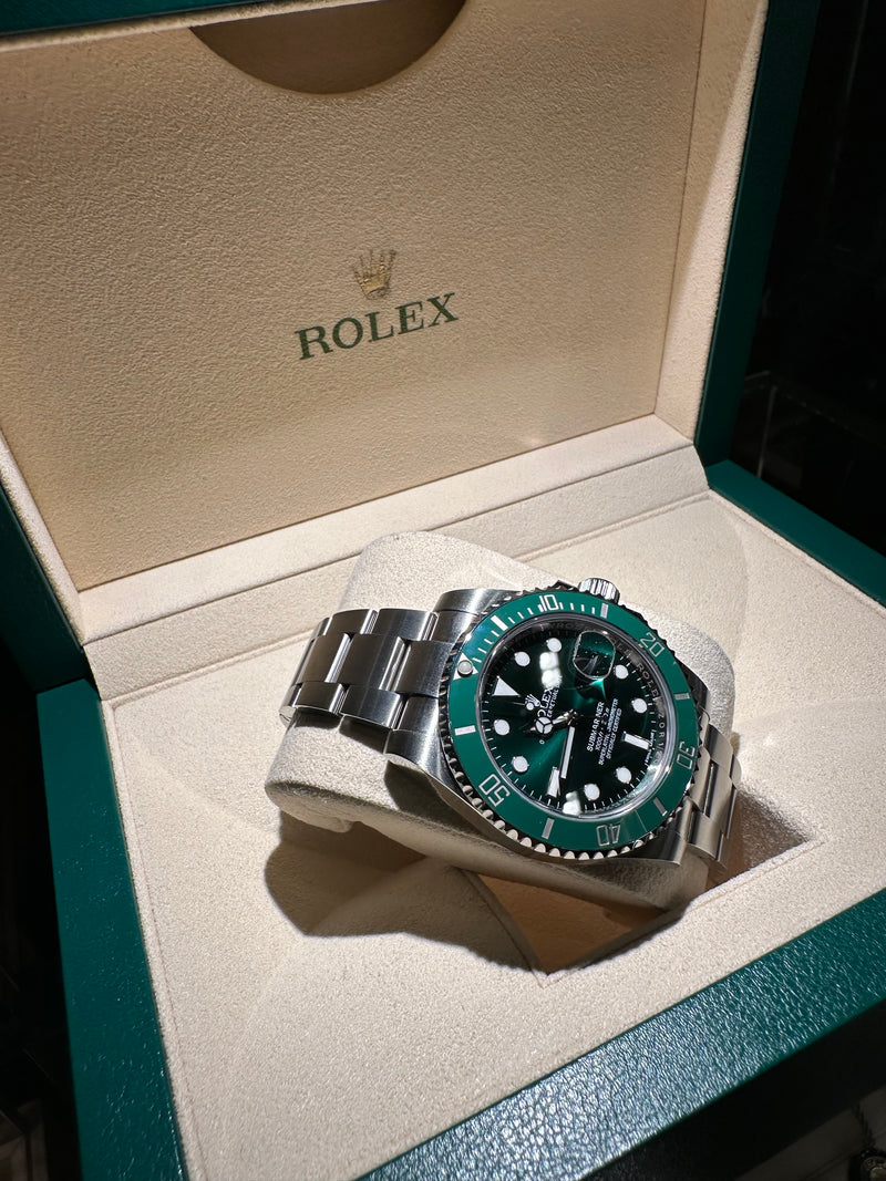 ROLEX SUBMARINER 116610LV HULK