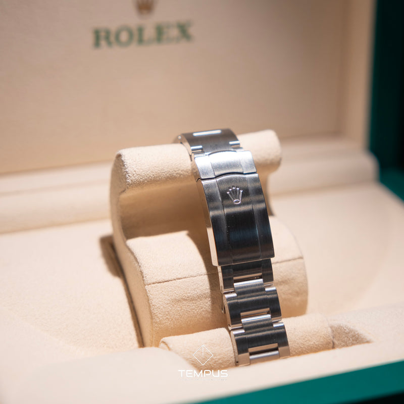 ROLEX OYSTER PERPETUAL 39